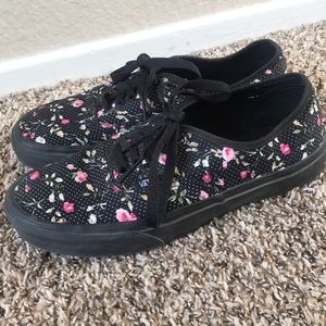 dot to flower vans